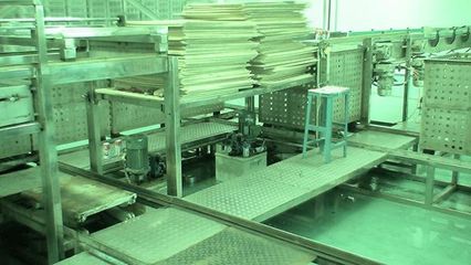 zwzk-2-全自動裝筐、卸筐機(jī)組-浙江煒馳輕工機(jī)械